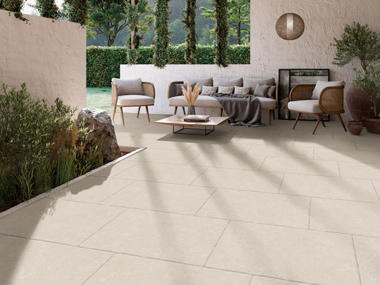 Charlbury Bone Tumbled Grip R11