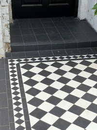 Cotswolds Black Step Tread