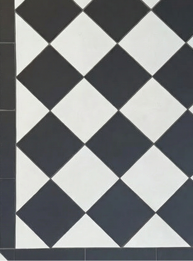 Cotswolds White Triangle