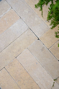 Selborne Limestone Tumbled Finish Brick