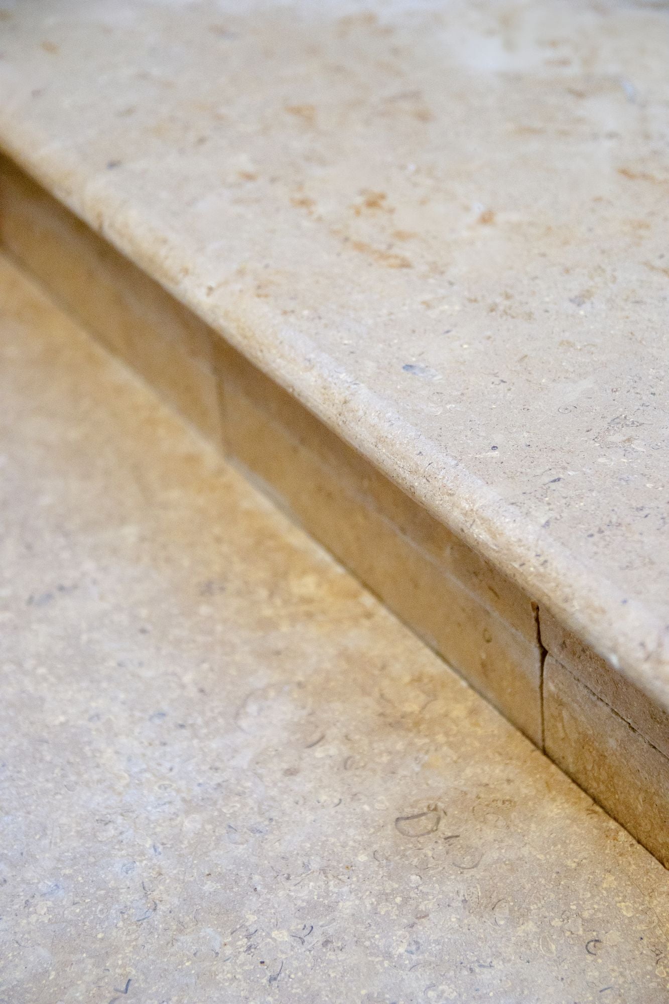 Selborne Limestone Bullnose Step Tumbled & Etched Finish With Rain Drip