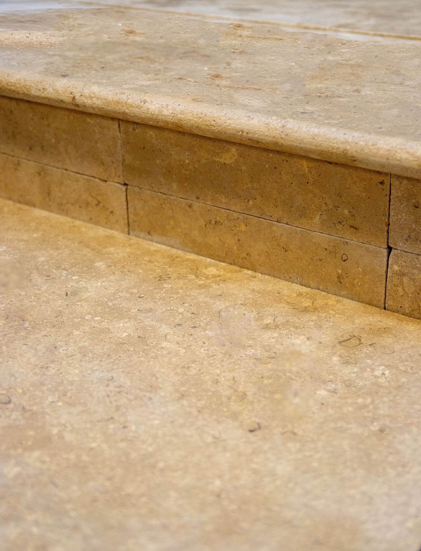 Selborne Limestone Tumbled Finish Brick