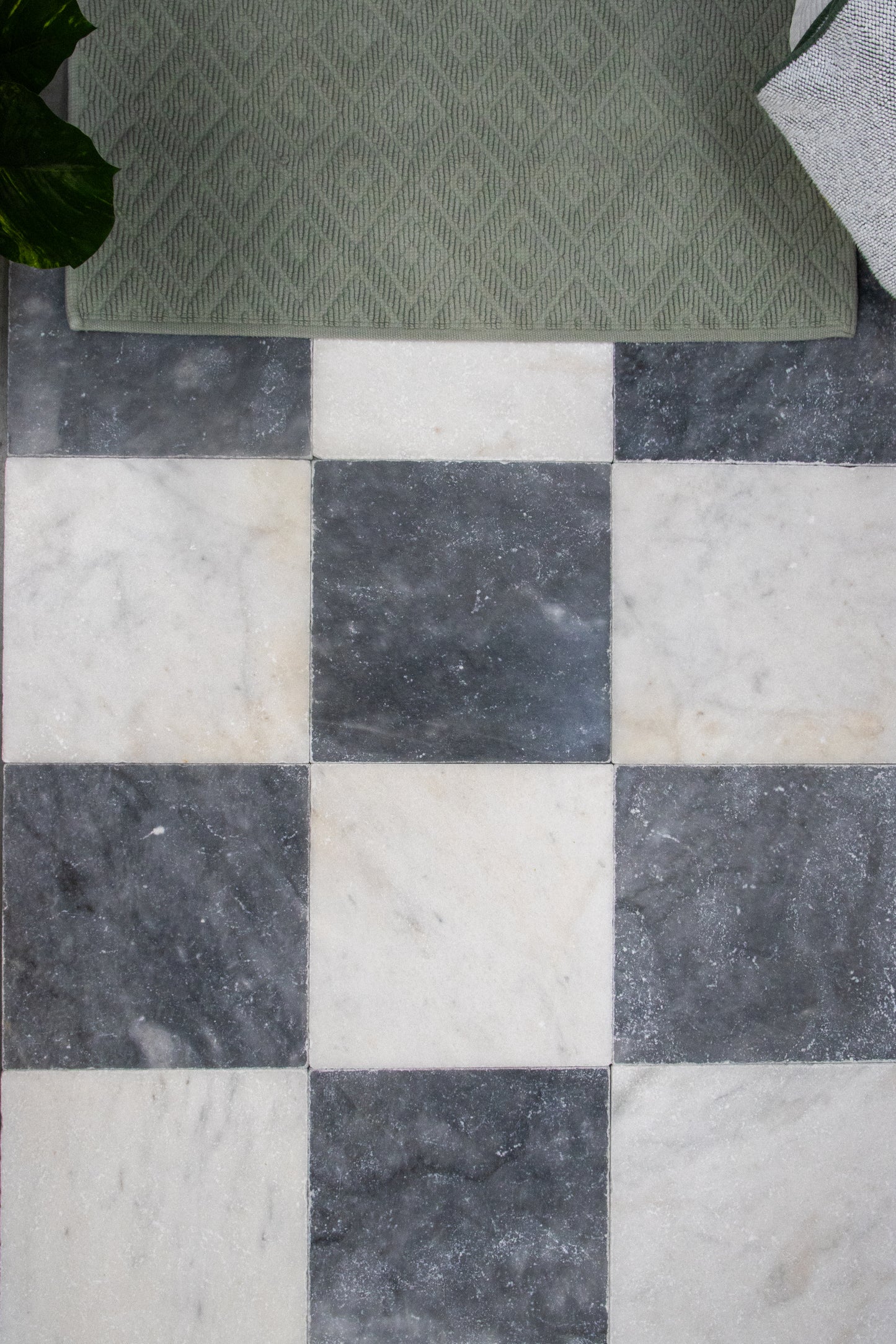 Nero Gris Marble Tumbled