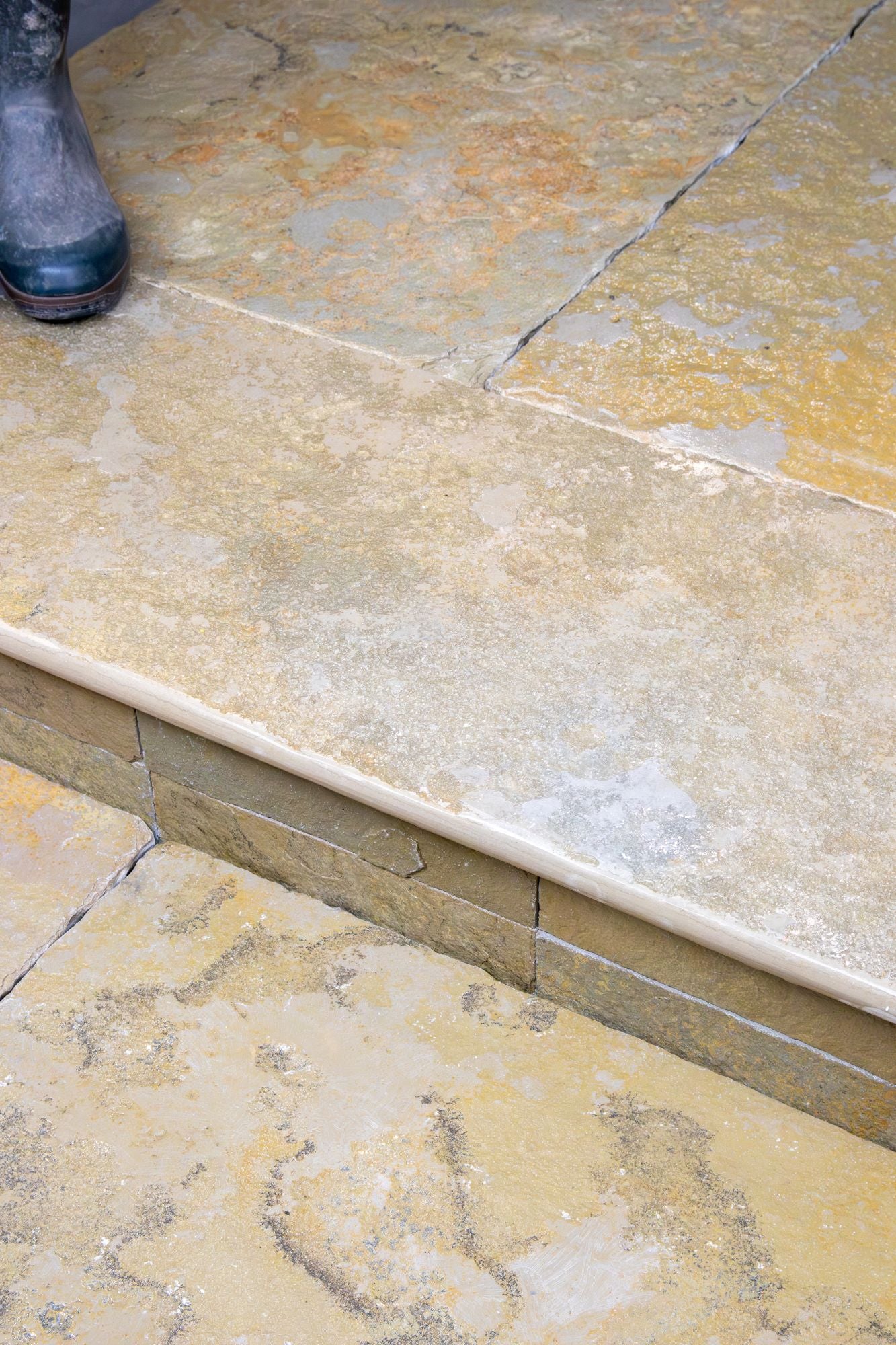 Elkstone Yellow Worn & Tumbled