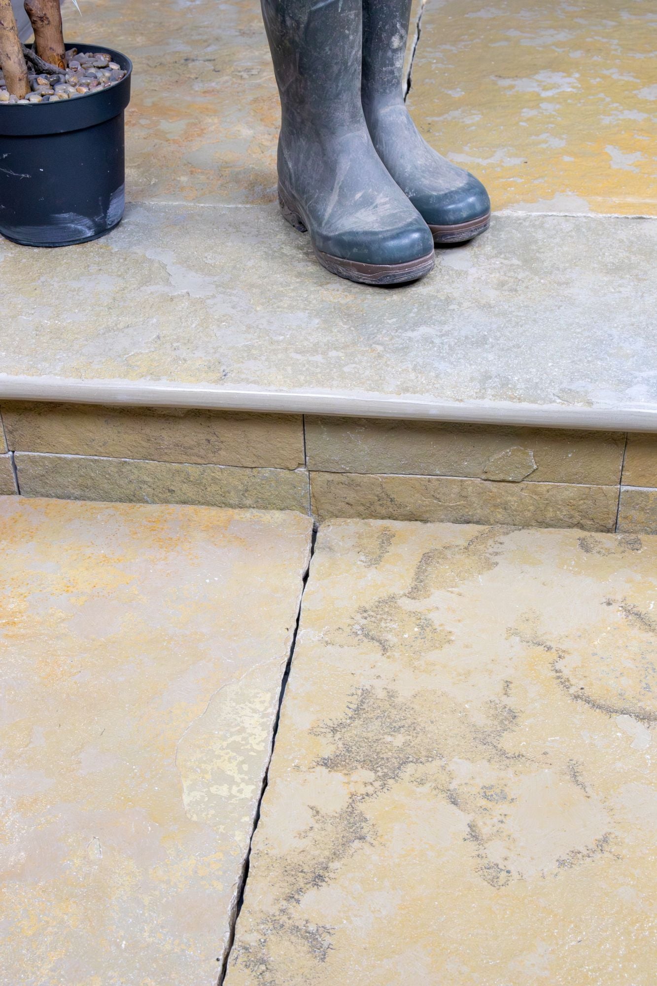 Elkstone Yellow Worn & Tumbled