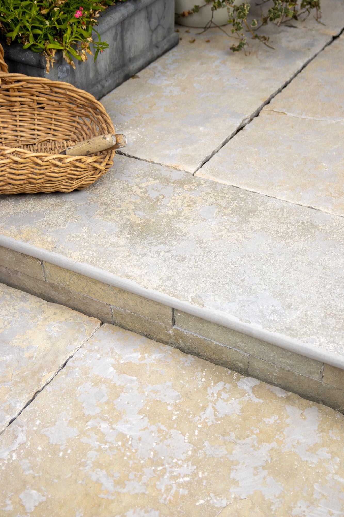 Elkstone Yellow Worn & Tumbled