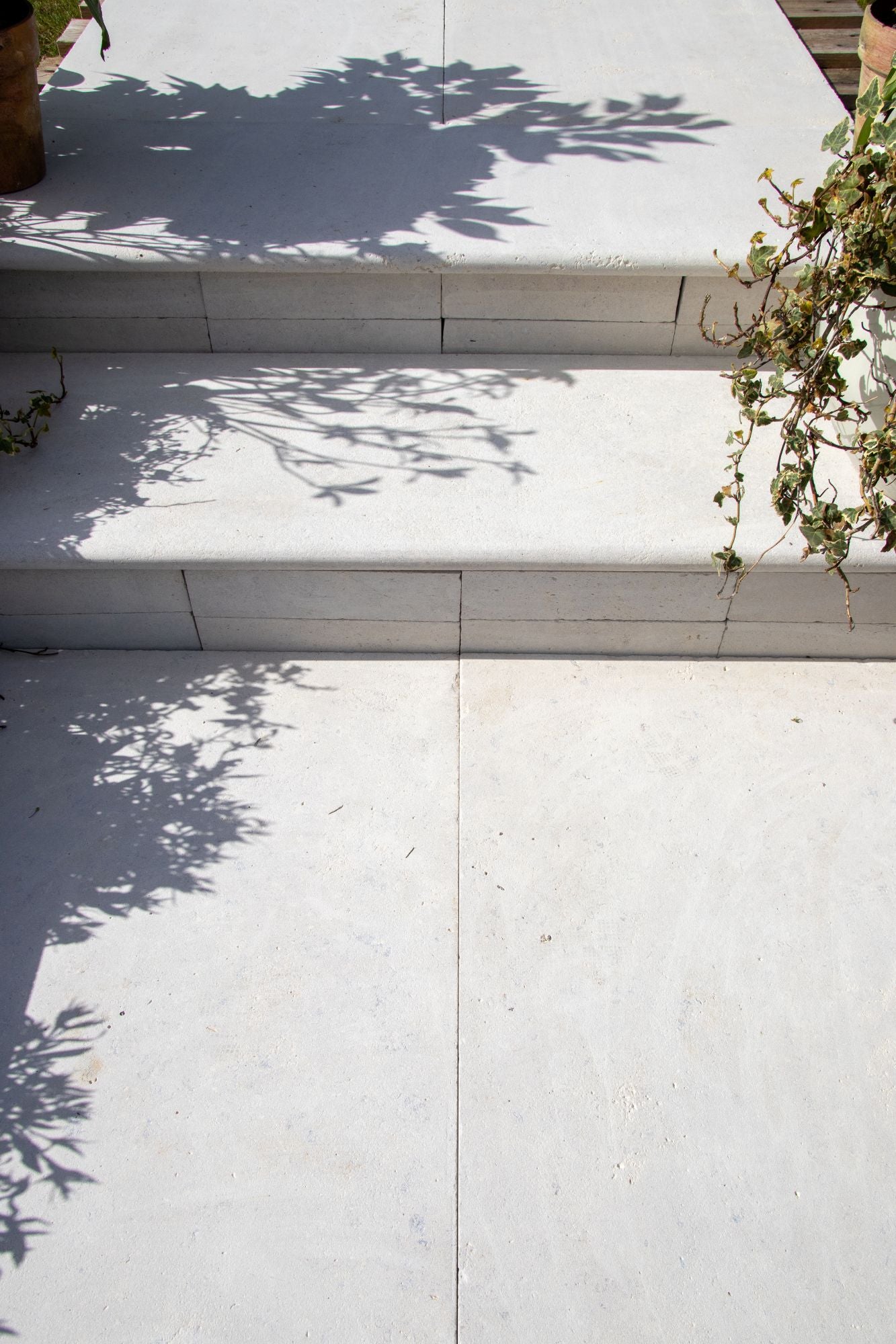 Selborne Limestone Weathered Finish Brick