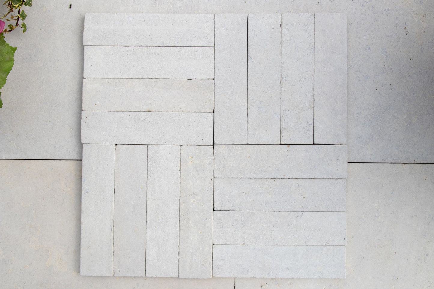 Selborne Limestone Weathered Finish Brick