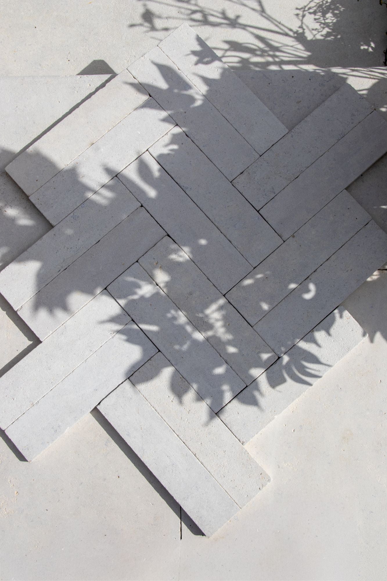 Selborne Limestone Weathered Finish Brick