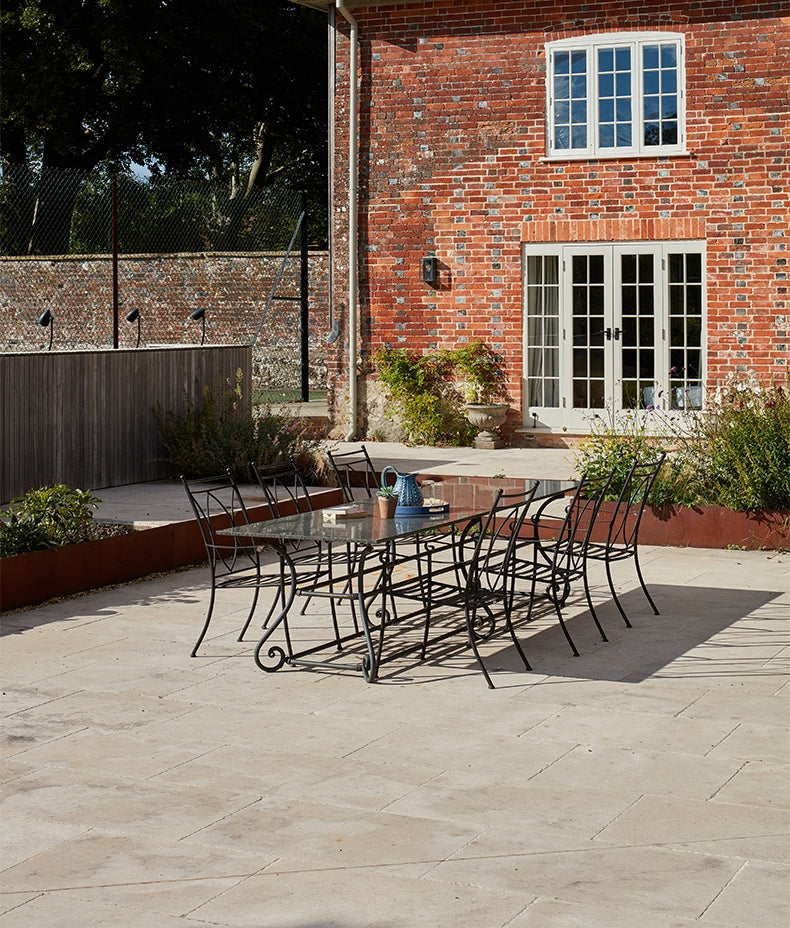 buscot-limestone-tumbled-&-etched-finish