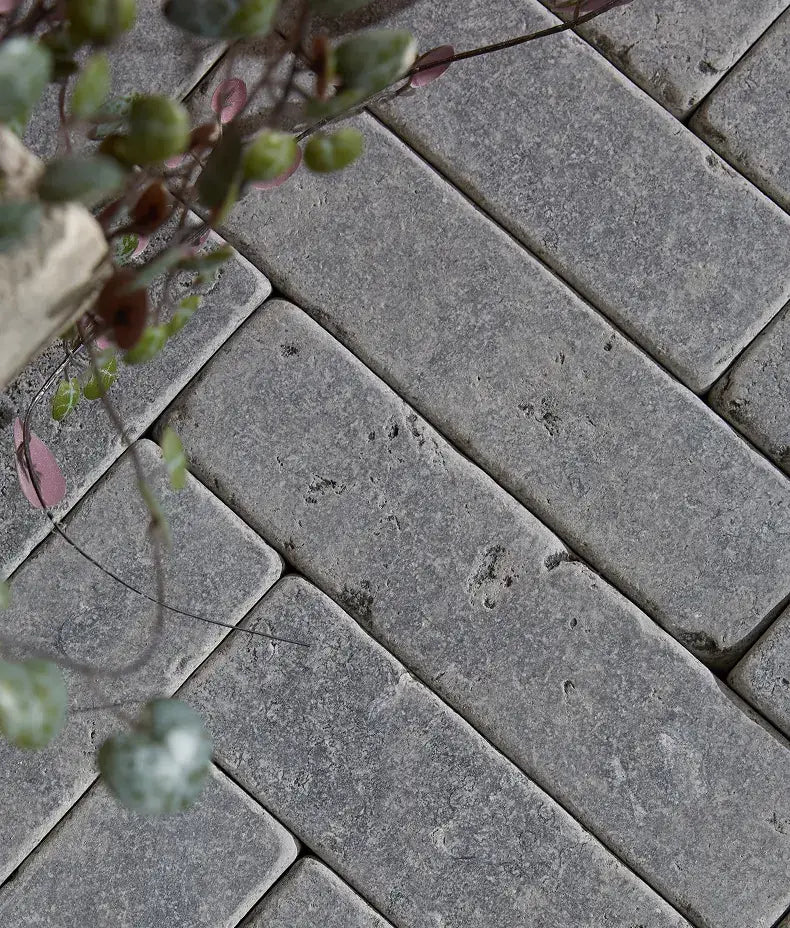 hazlebury-klinkers-tumbled-&-etched-finish