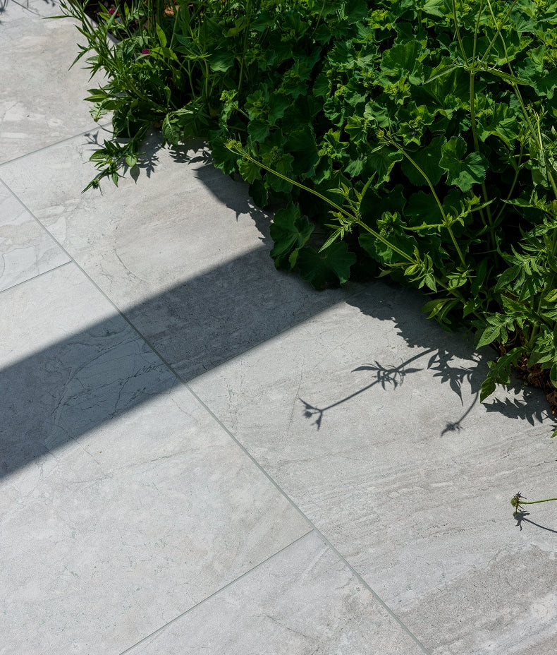 lithos-paving-blanc-textured-finish