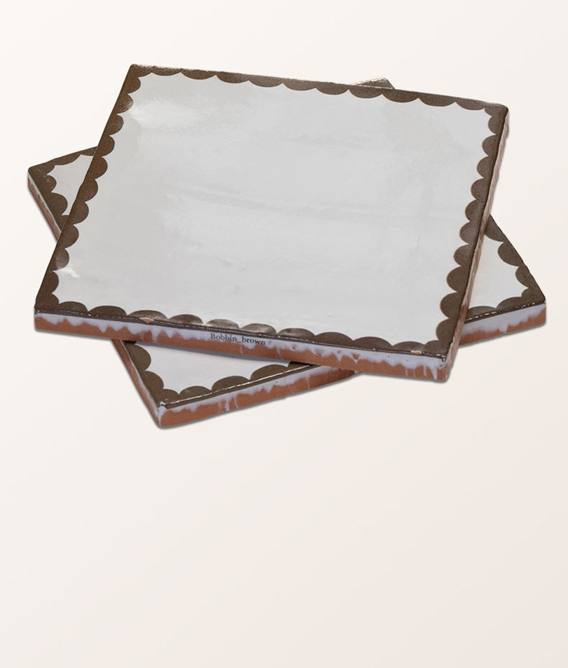 studio-bobbin-chocolate-gloss-finish