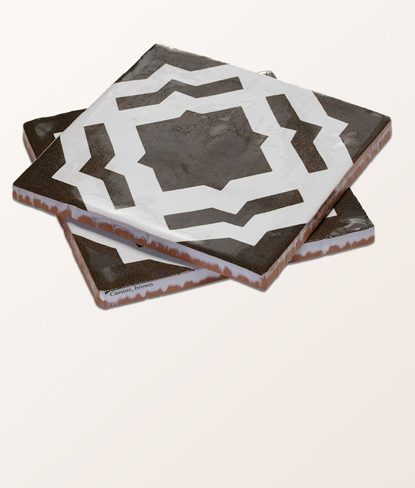 studio-cassius-brown-gloss-finish