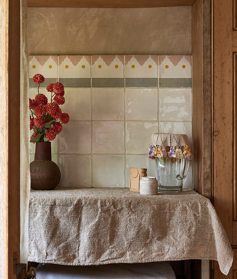 studio-minaret-yellow-dot-gloss-finish