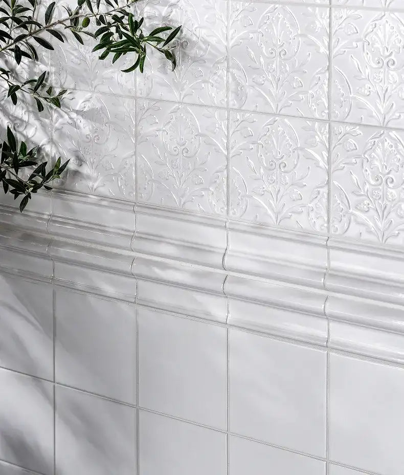 victorian-style-wall-hampton-court-vines-cotton-white-gloss-finish