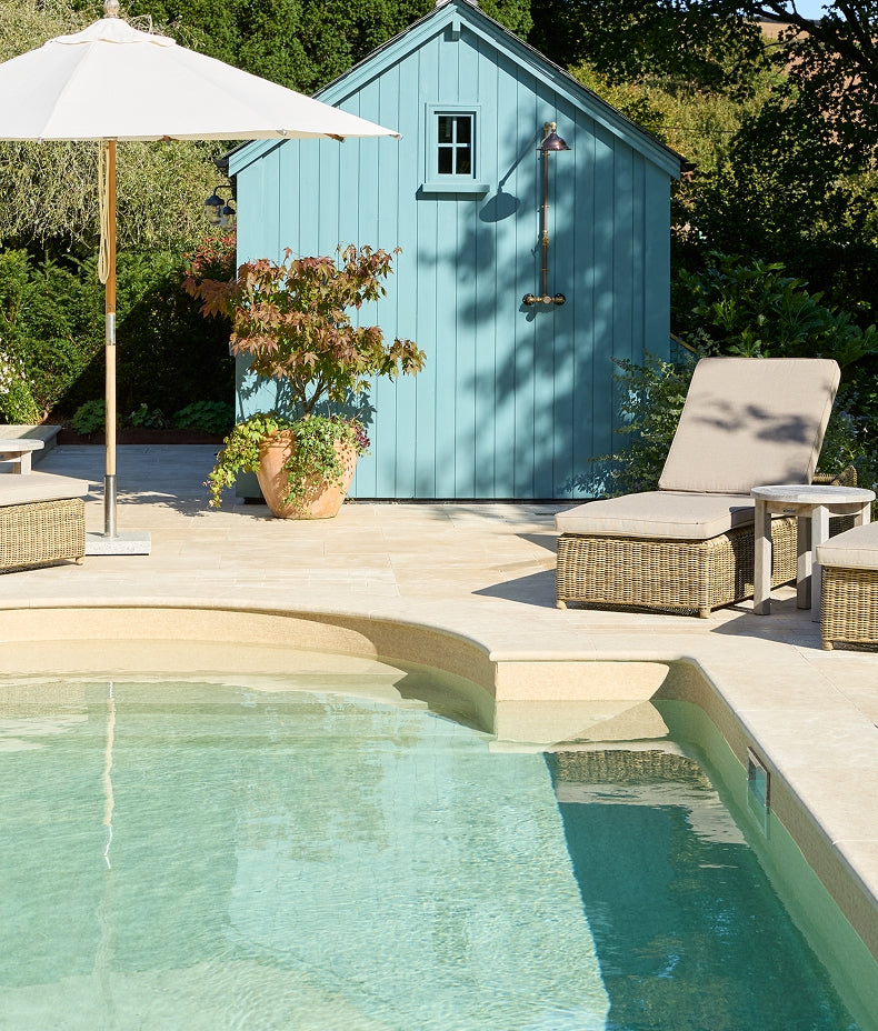 wychwood-paving-tumbled-&-etched-finish