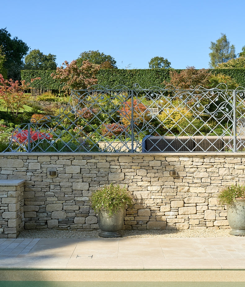 wychwood-paving-tumbled-&-etched-finish