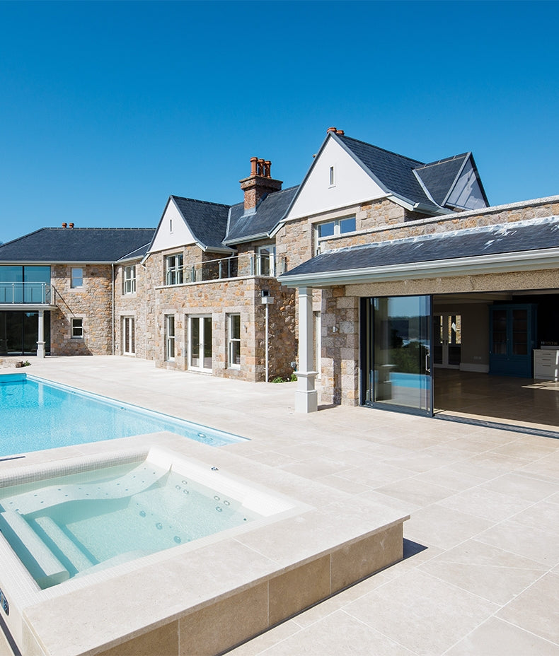 wychwood-paving-tumbled-&-etched-finish